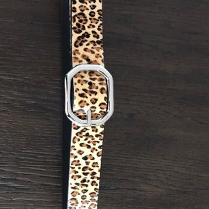 Leopard print belt